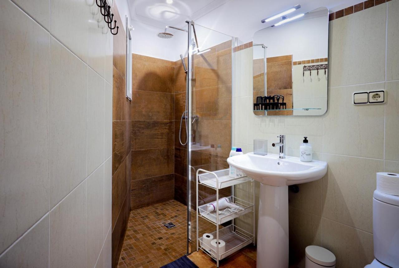 Cozy Apartment Near The Center, Torres De Serrano Valencia Luaran gambar